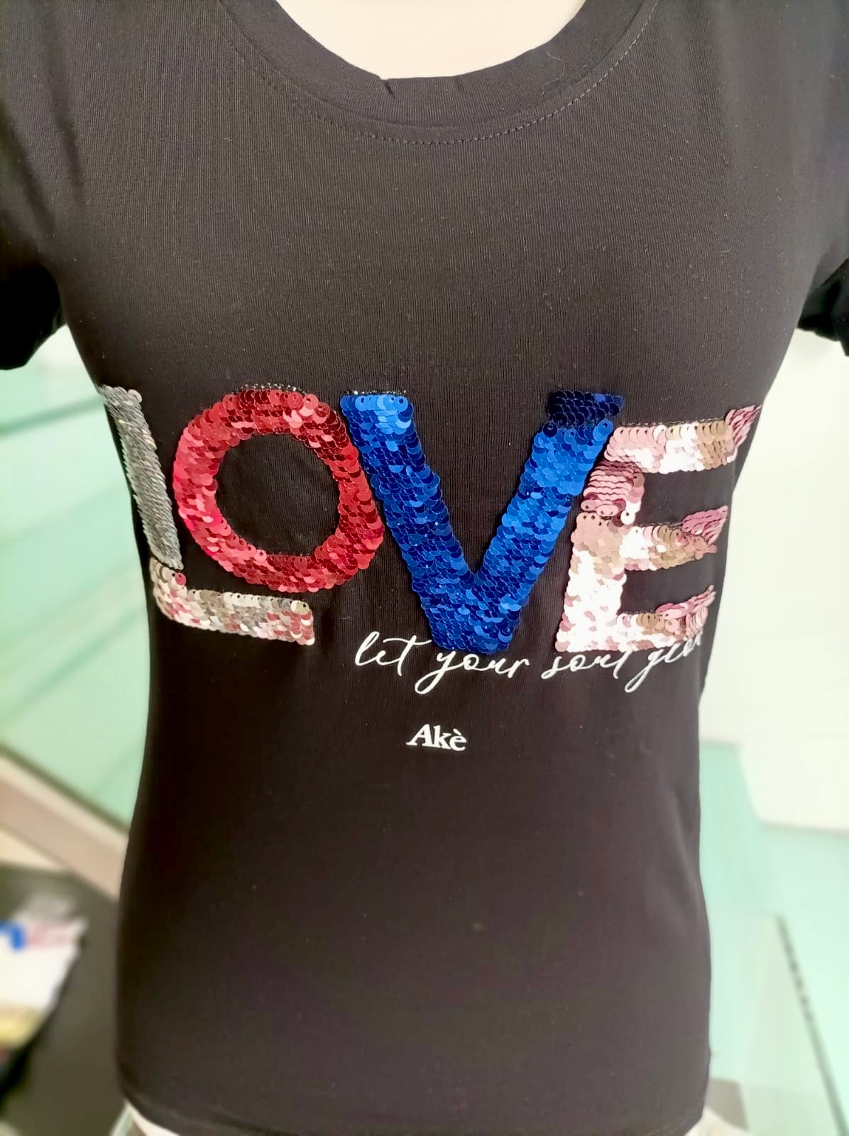 Maglia Love Nera