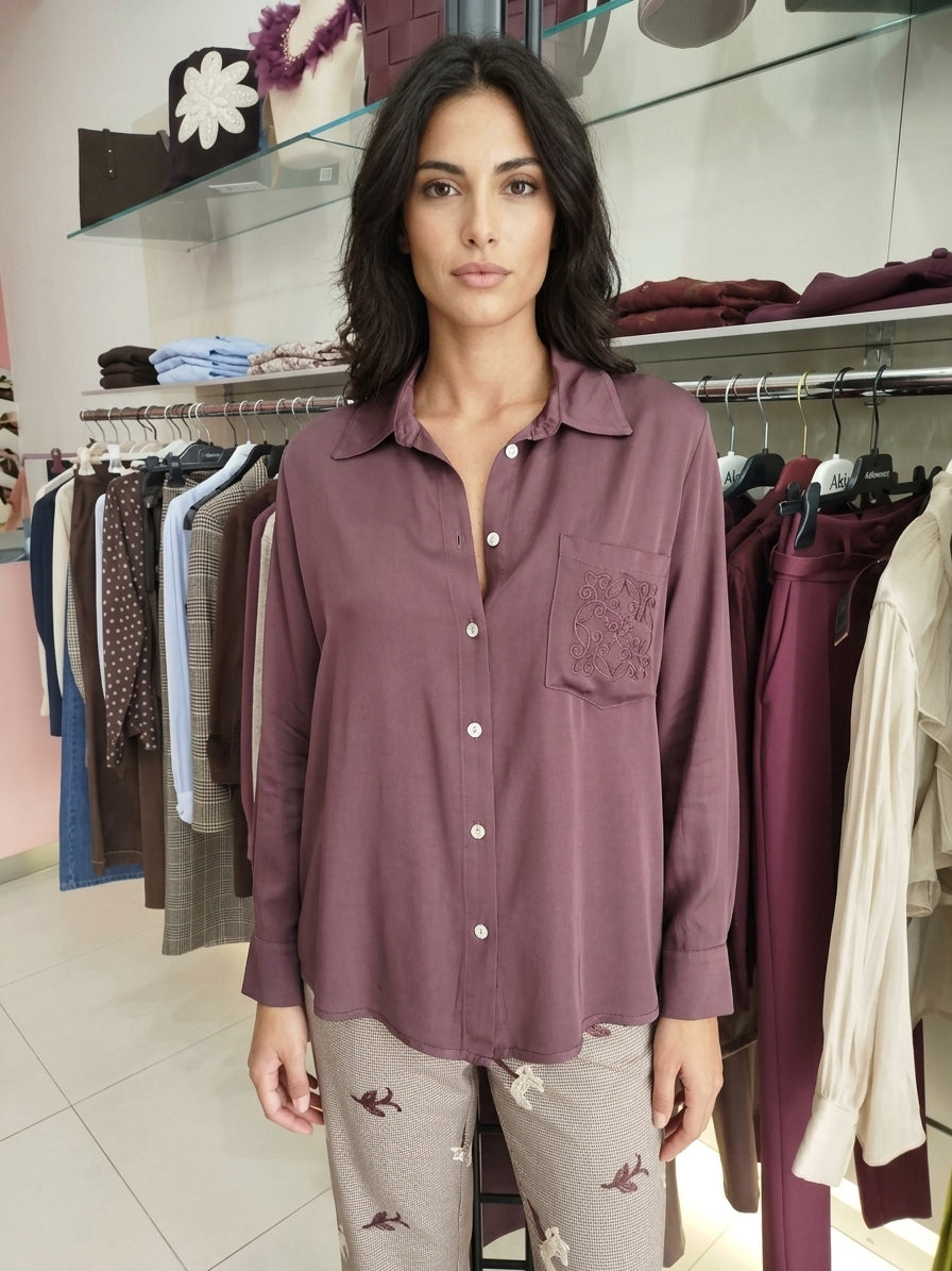 Camicia Fluida in Seta/Satin bordoux, con Taschino ricamato