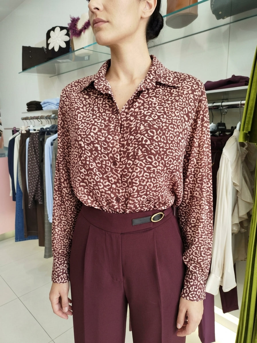 Camicia Fluida in Seta/Viscosa in Fantasia Animalier Bordeaux