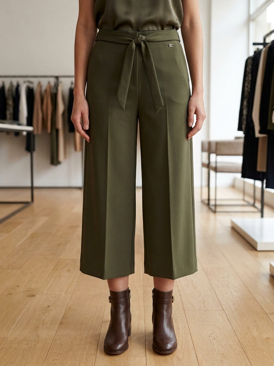 Pantalone Culotte a Vita Alta con Cinghia e Fiocco
Versat